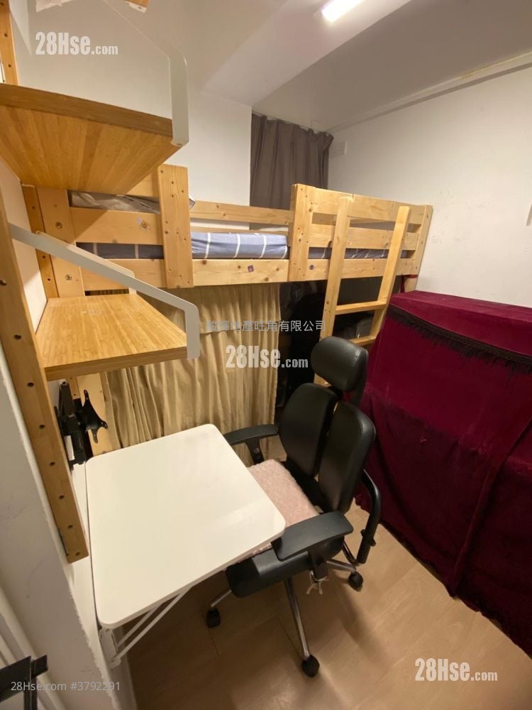 Carlton Building Sell 2 Bedrooms , 1 Bathroom 432 ft²