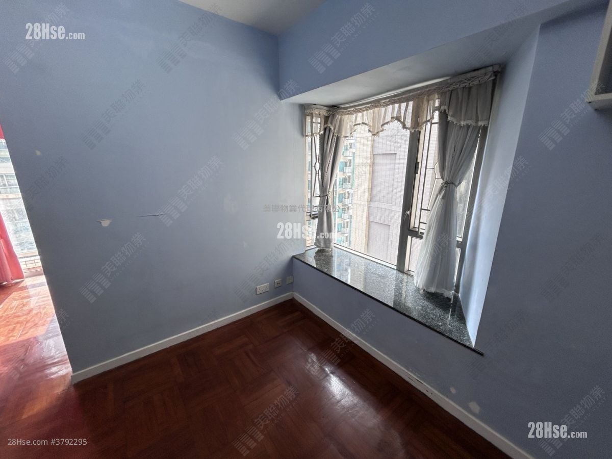 City Regalia Sell 2 Bedrooms 305 ft²