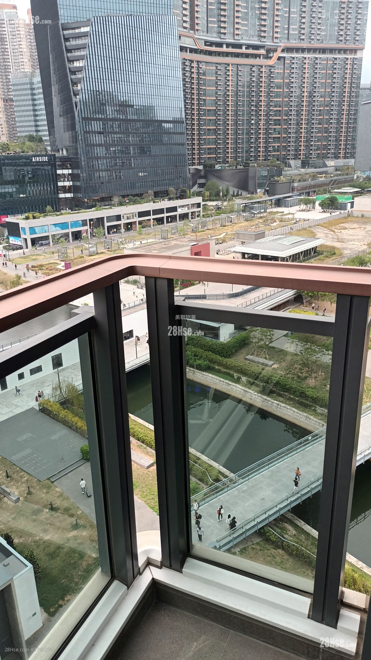 Upper River Bank Sell 3 Bedrooms , 1 Bathroom 760 ft²