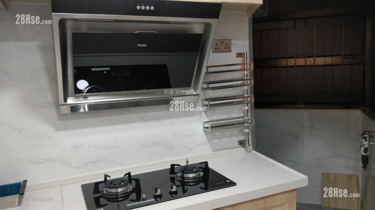 Rosedale Glen Sell 2 Bedrooms , 1 Bathroom 358 ft²