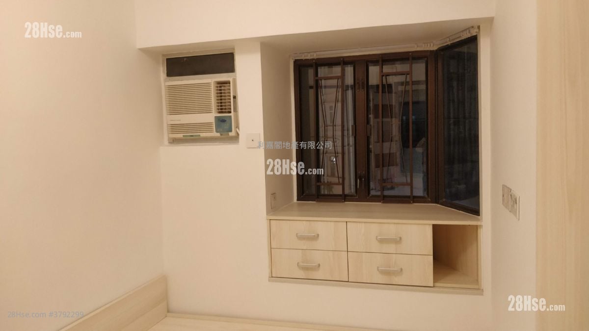 Rosedale Glen Sell 2 Bedrooms , 1 Bathroom 358 ft²