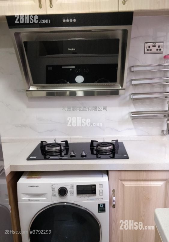 Rosedale Glen Sell 2 Bedrooms , 1 Bathroom 358 ft²