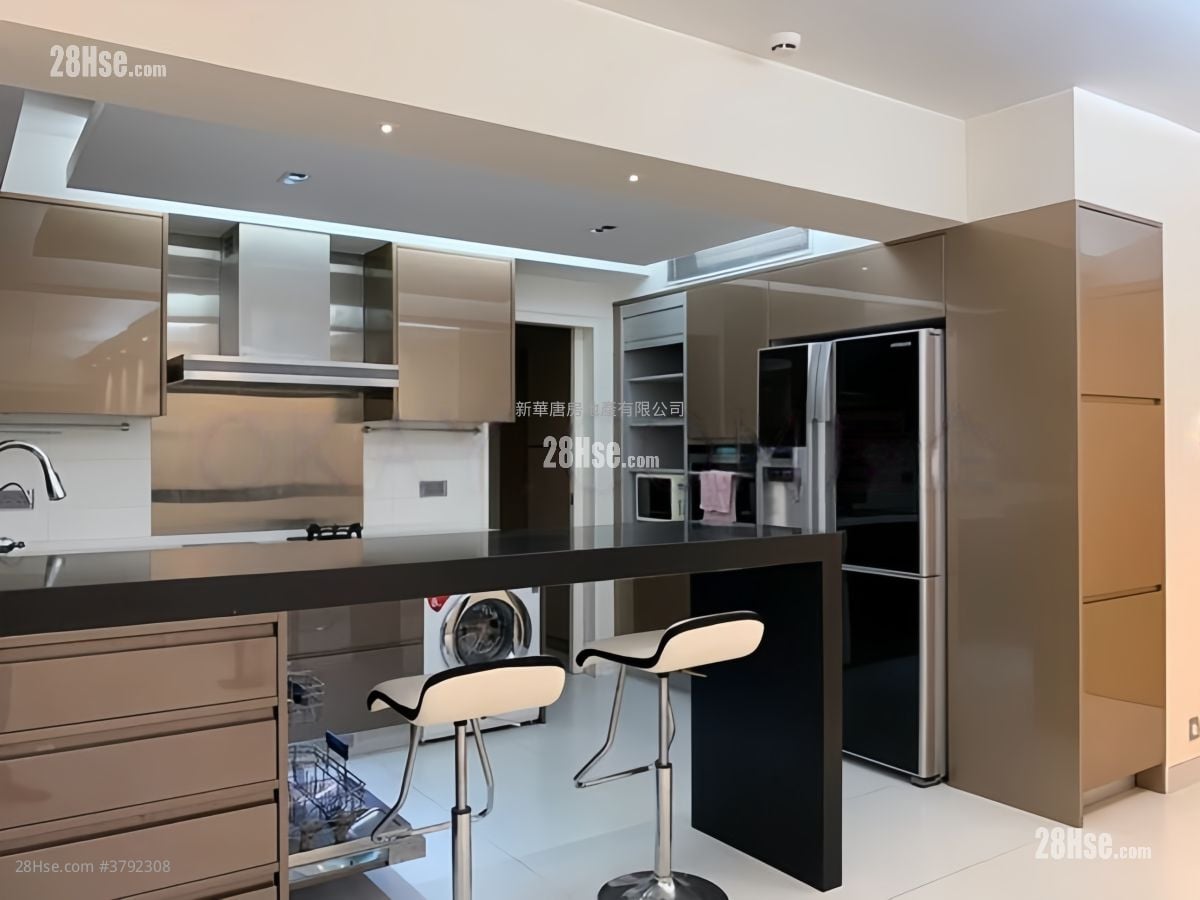 厨房: 雍景台 租盘 3 房 , 2 浴室 1,119 平方尺