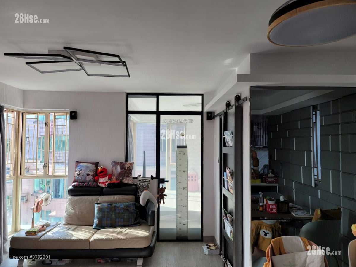 Serenity Park Sell 5+ Bedrooms , 2 Bathrooms 1,006 ft²