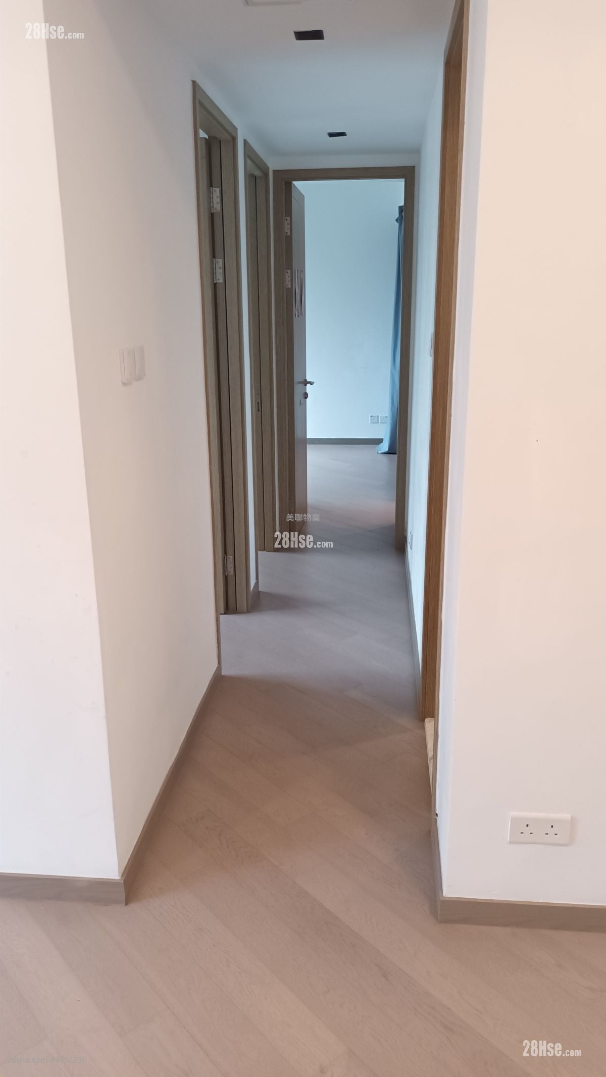 Upper River Bank Sell 3 Bedrooms , 1 Bathroom 760 ft²