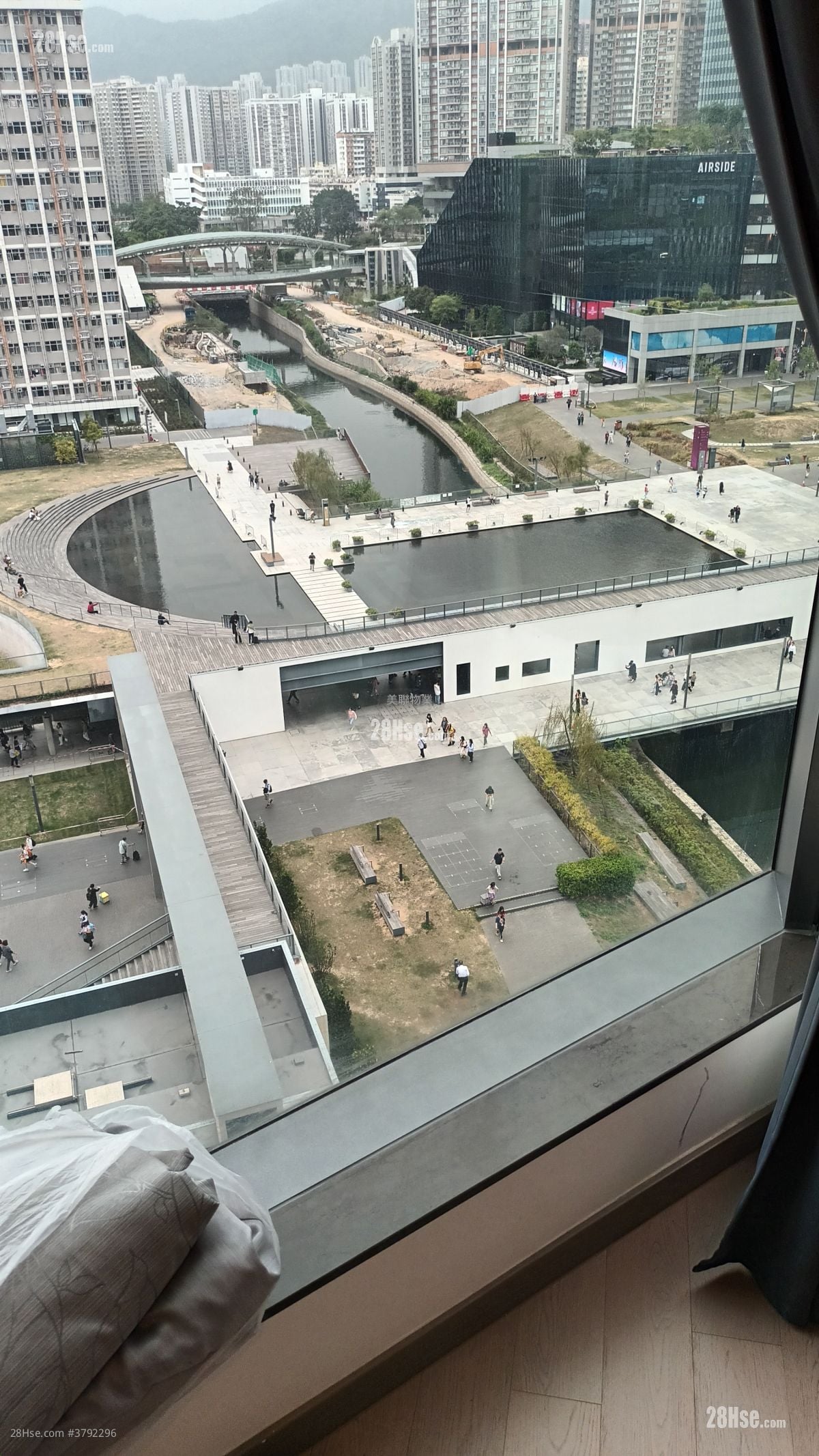 Upper River Bank Sell 3 Bedrooms , 1 Bathroom 760 ft²