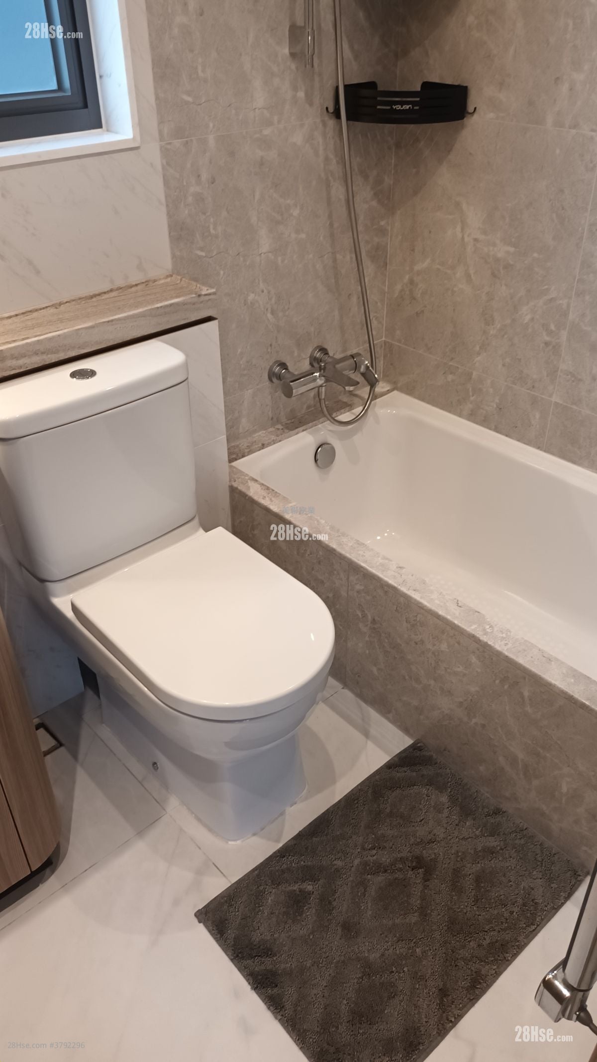 Upper River Bank Sell 3 Bedrooms , 1 Bathroom 760 ft²