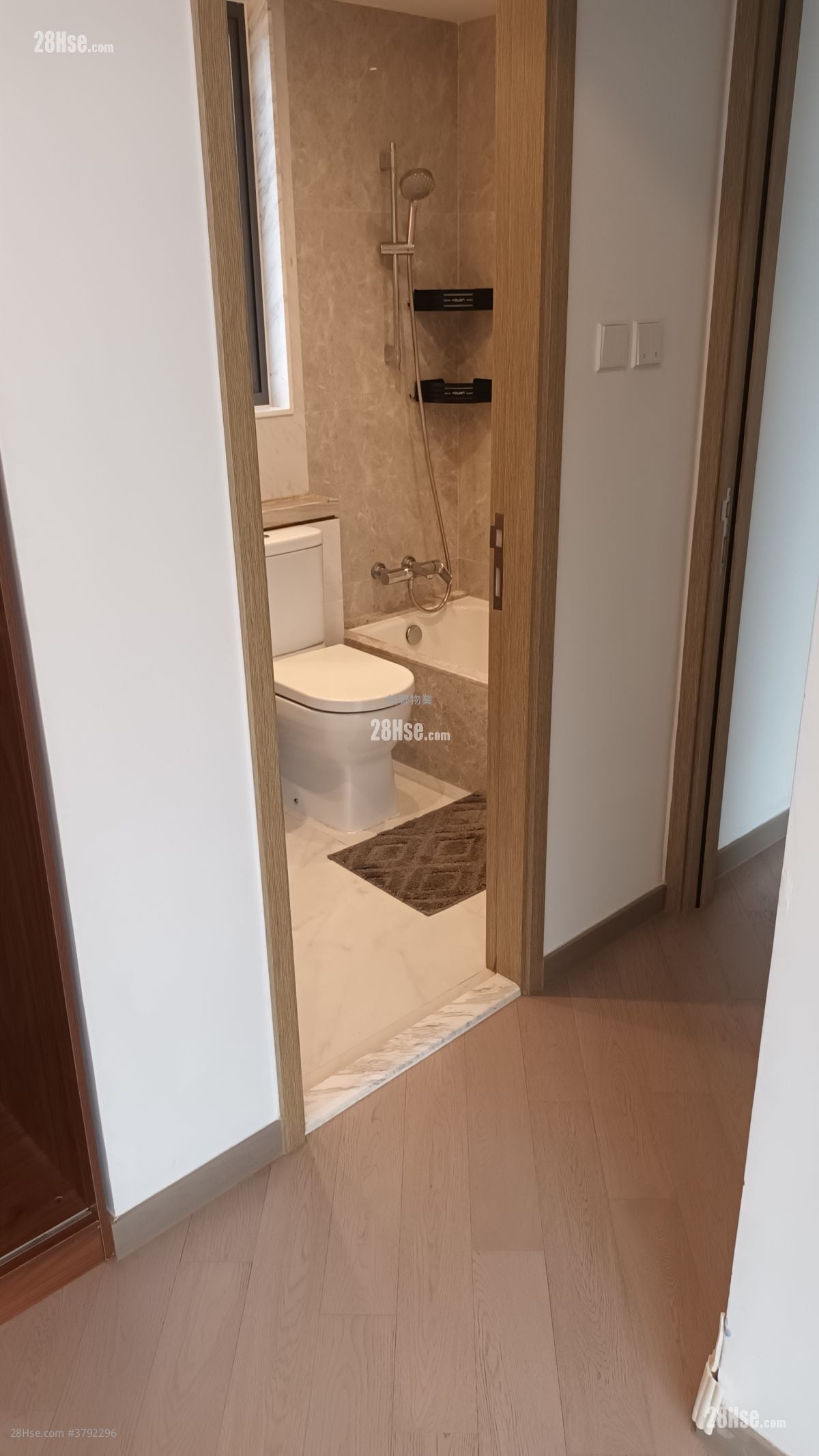 Upper River Bank Sell 3 Bedrooms , 1 Bathroom 760 ft²