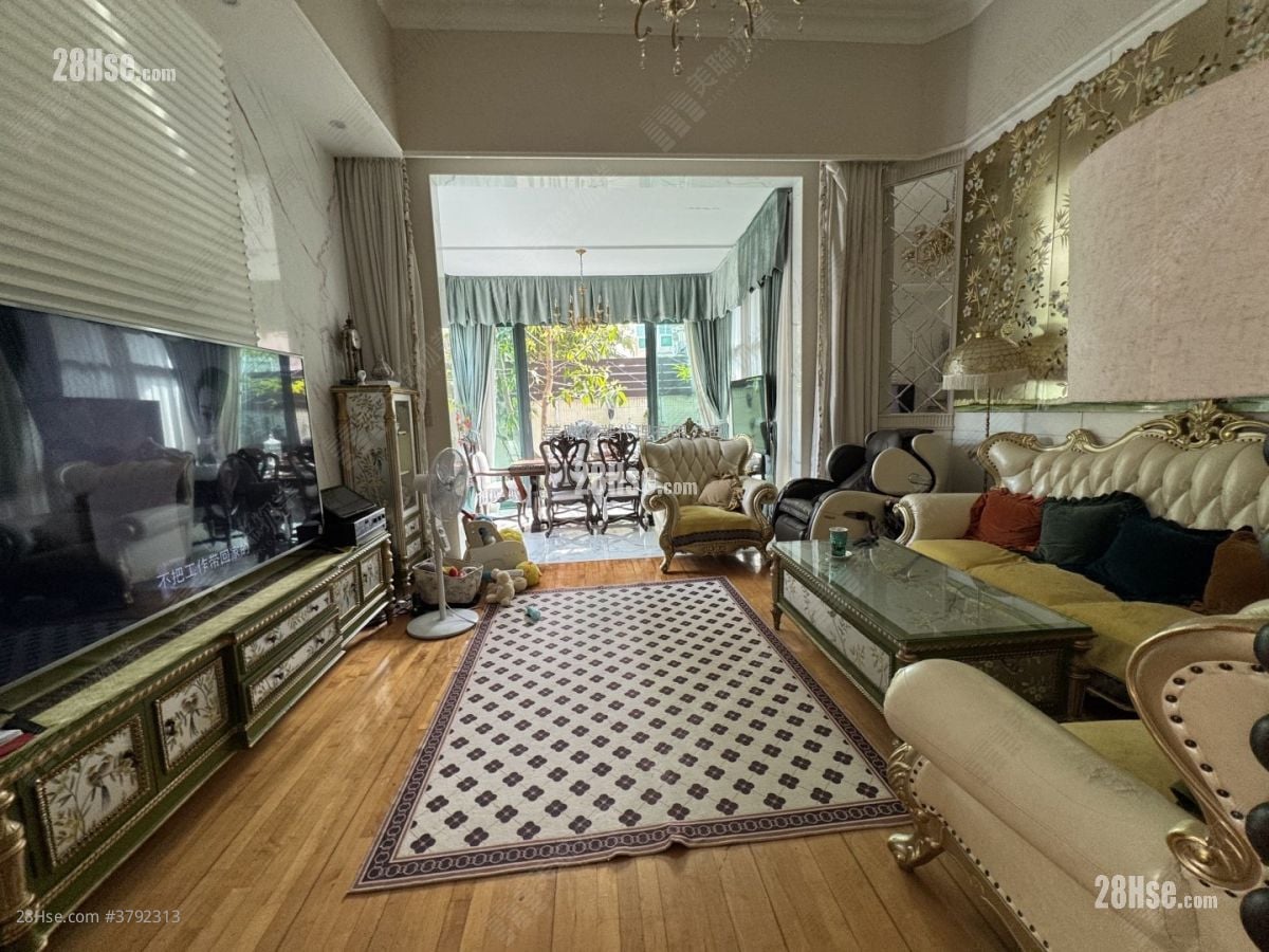 Royal Camellia Sell 3 Bedrooms 1,343 ft²