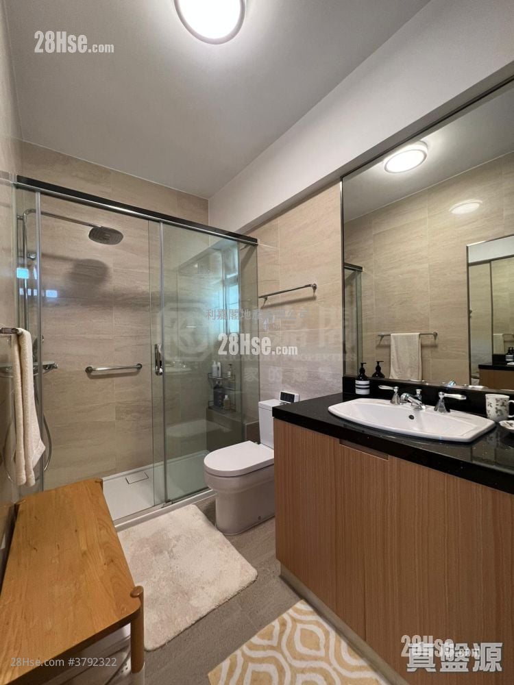 Swiss Towers Sell 3 Bedrooms , 3 Bathrooms 1,265 ft²