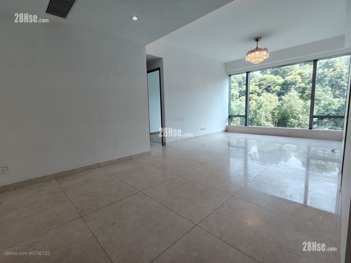 明寓 租盘 3 房 , 3 浴室 1,304 平方尺