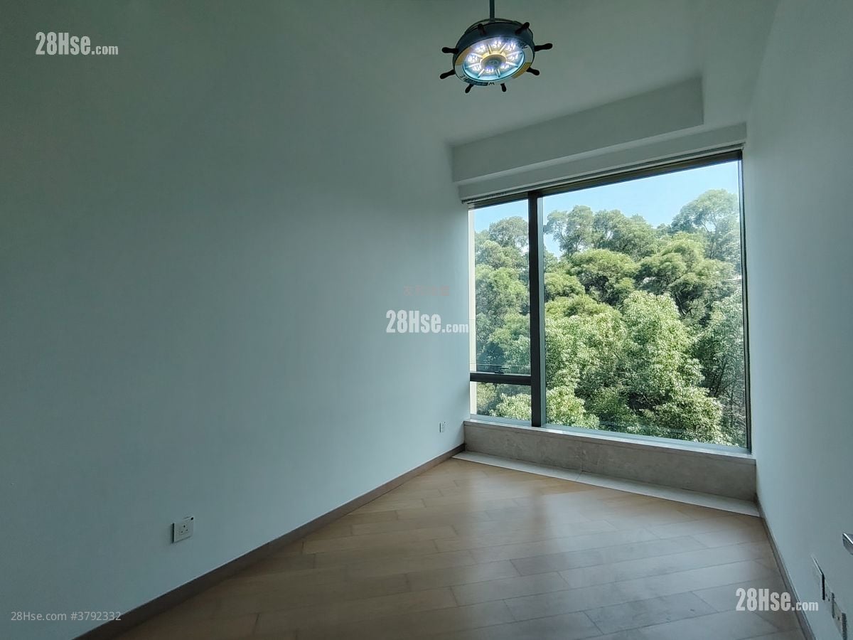 明寓 租盘 3 房 , 3 浴室 1,304 平方尺