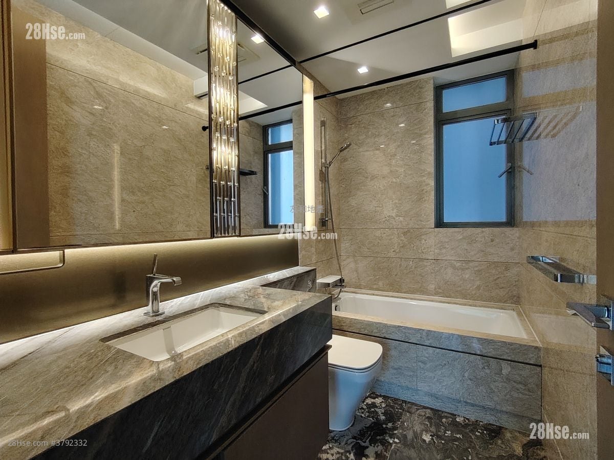 明寓 租盘 3 房 , 3 浴室 1,304 平方尺