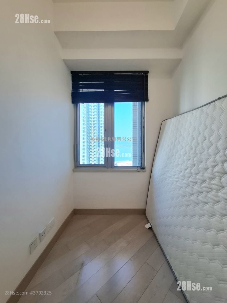 Century Link Sell 3 Bedrooms , 2 Bathrooms 599 ft²