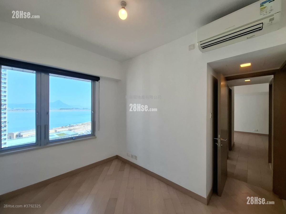 Century Link Sell 3 Bedrooms , 2 Bathrooms 599 ft²