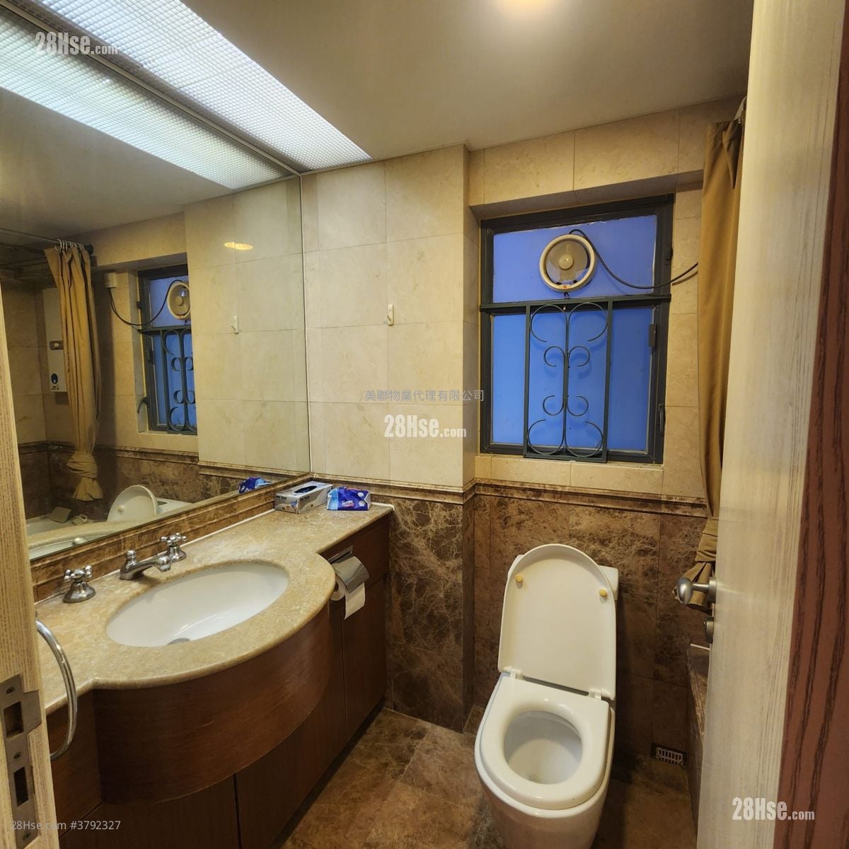 The Regalia Sell 2 Bedrooms 791 ft²