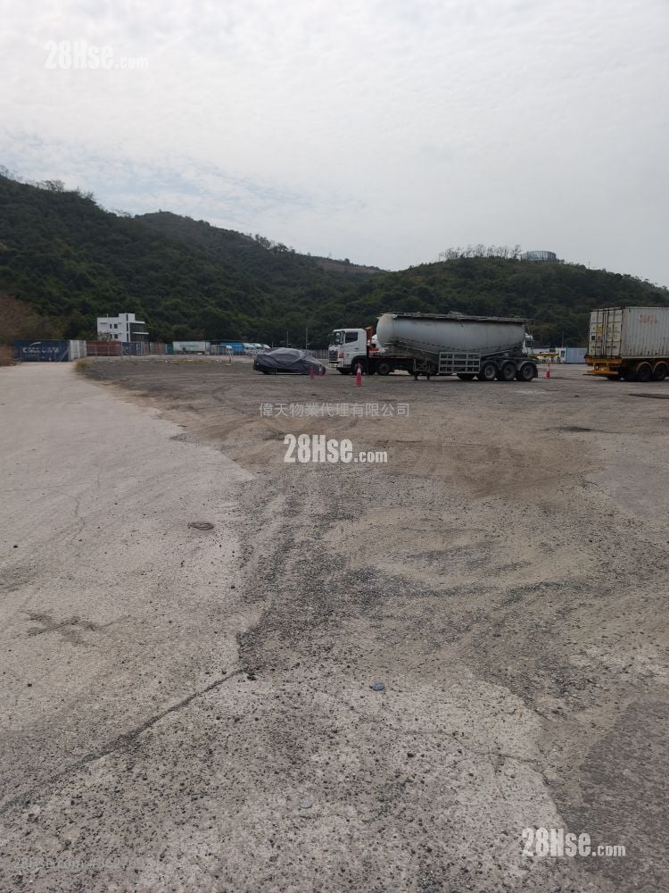 土地 租盘 1 浴室 200,000 平方尺