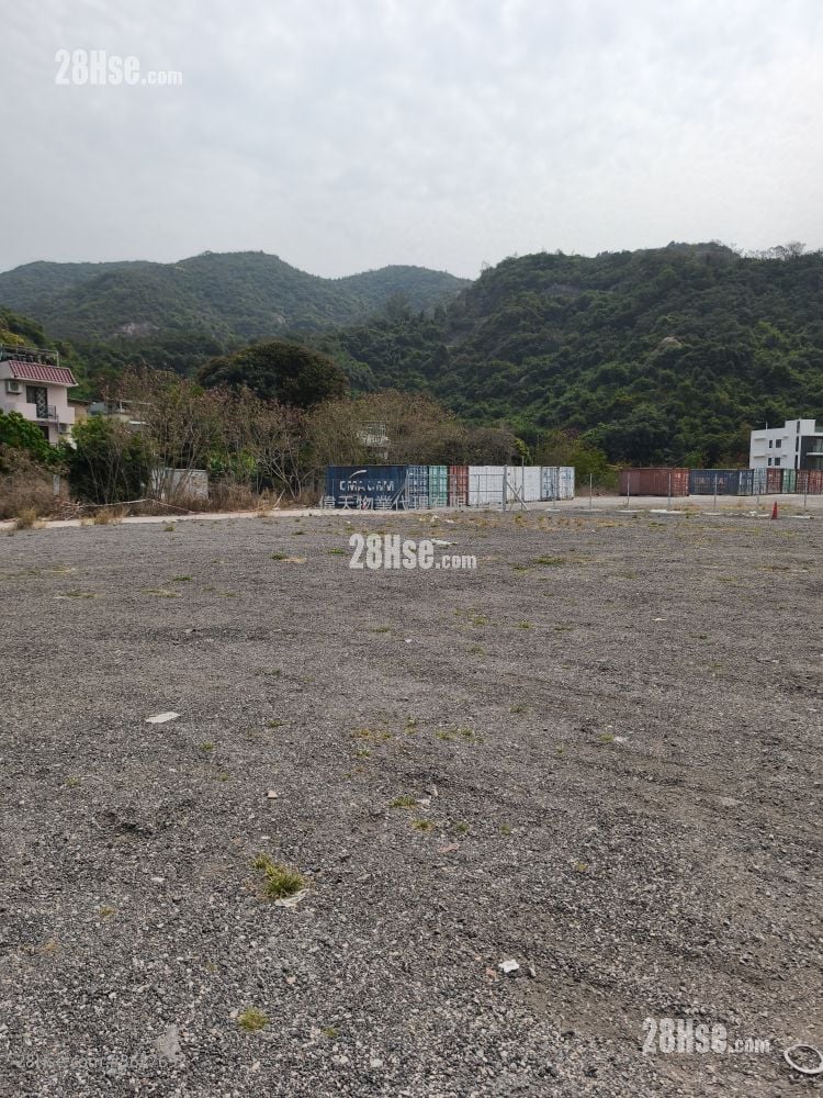 土地 租盘 1 浴室 200,000 平方尺