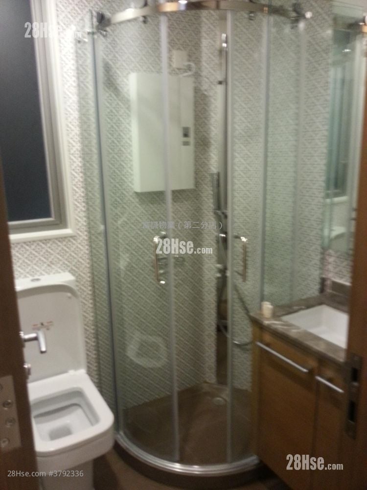 Ocean One Sell 2 Bedrooms , 2 Bathrooms 561 ft²