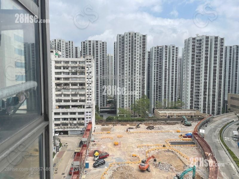 宝峰园 售盘 4 房 , 3 浴室 822 平方尺