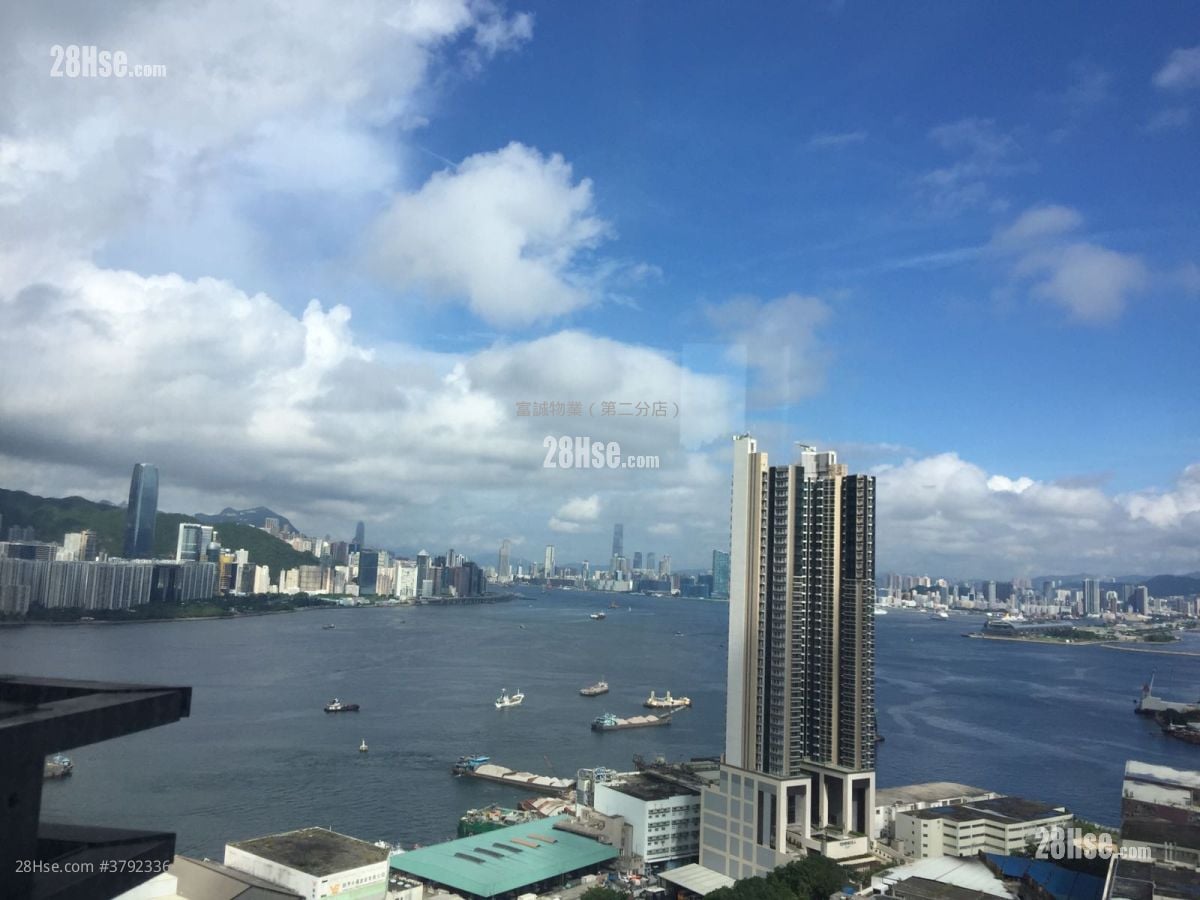 Ocean One Sell 2 Bedrooms , 2 Bathrooms 561 ft²