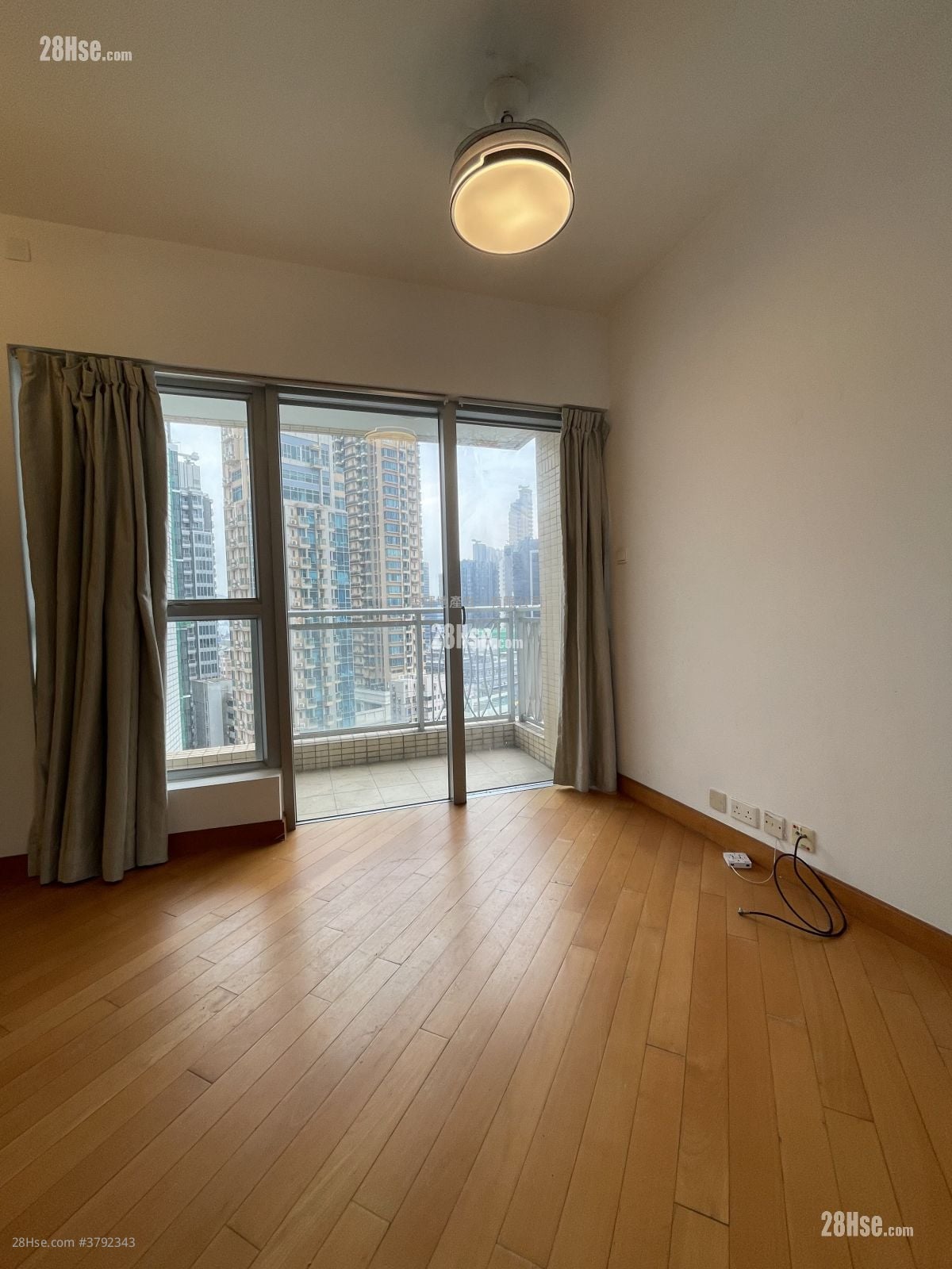 i-home 租盘 2 房 , 1 浴室 524 平方尺