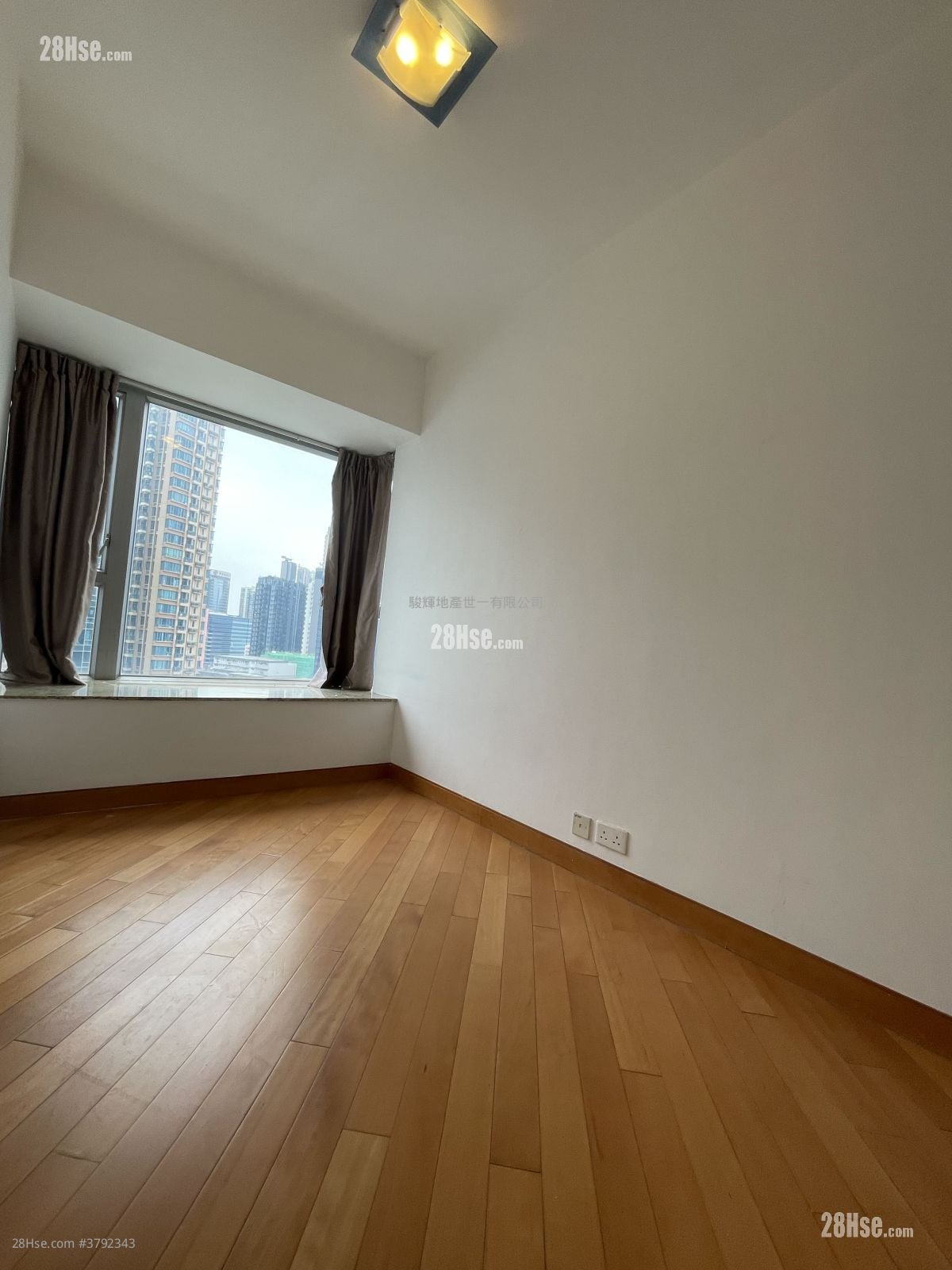 i-home 租盘 2 房 , 1 浴室 524 平方尺