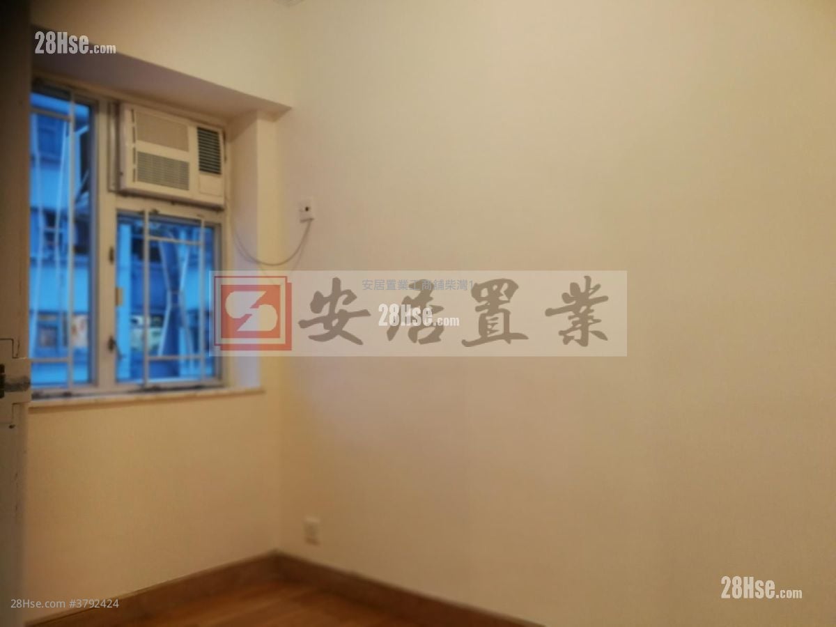 Shan Tsui Court Sell 379 ft²