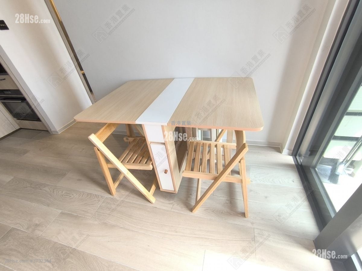 柏蔚森 租盘 385 平方尺