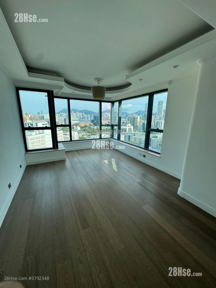 The Regalia Rental 3 Bedrooms , 2 Bathrooms 2,033 ft²