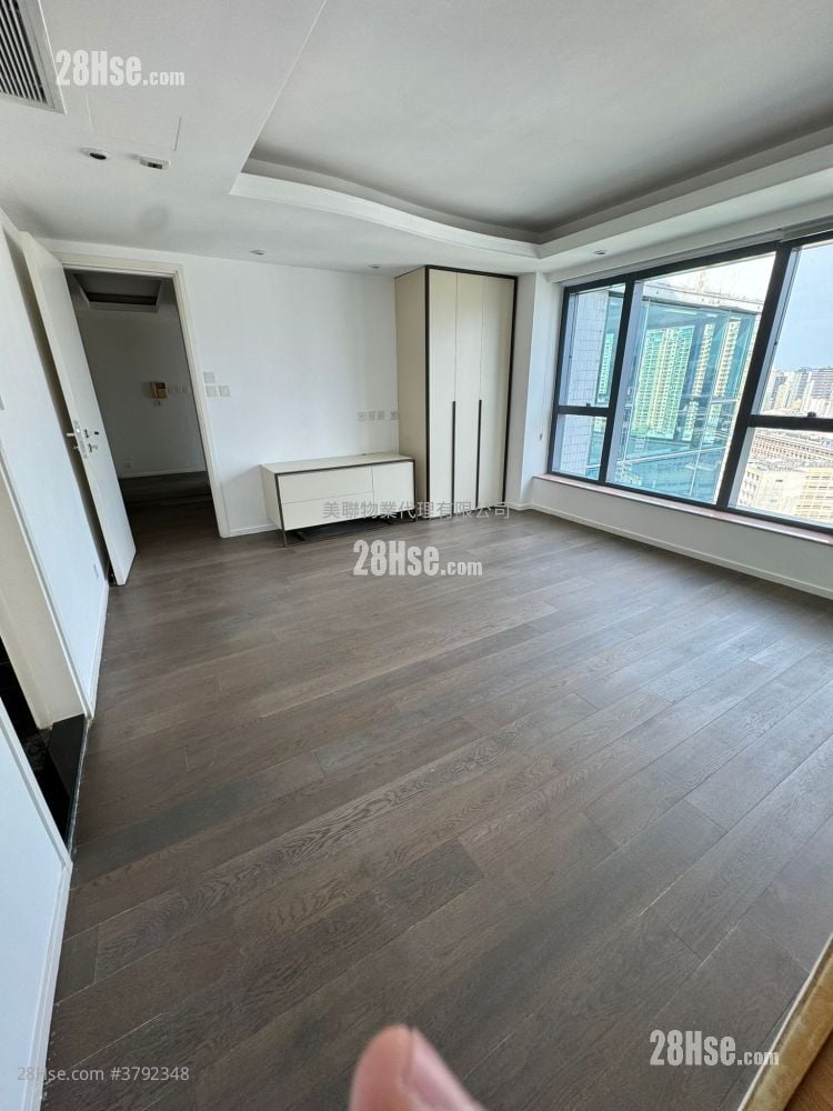 The Regalia Rental 3 Bedrooms , 2 Bathrooms 2,033 ft²