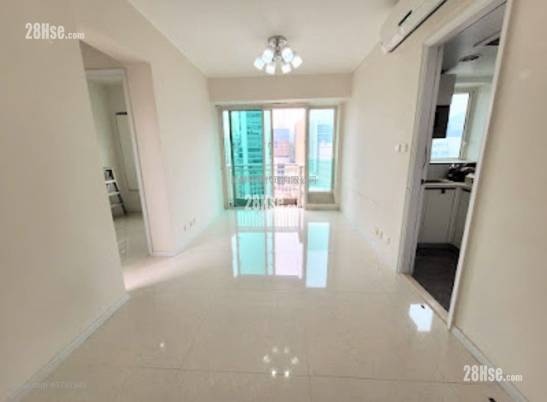 One West Kowloon Sell 2 Bedrooms , 1 Bathroom 521 ft²