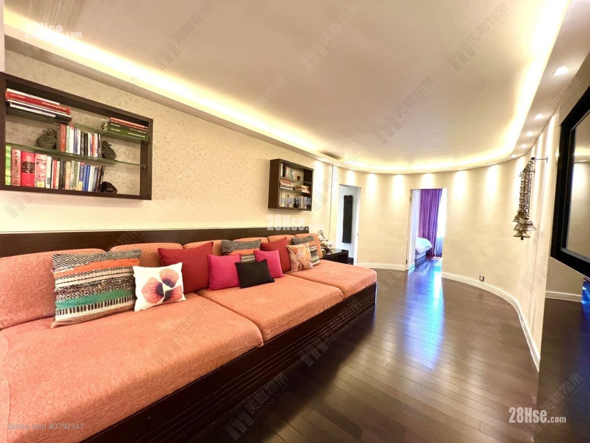 柏卢 售盘 5+ 房 , 5+ 浴室 4,136 平方尺