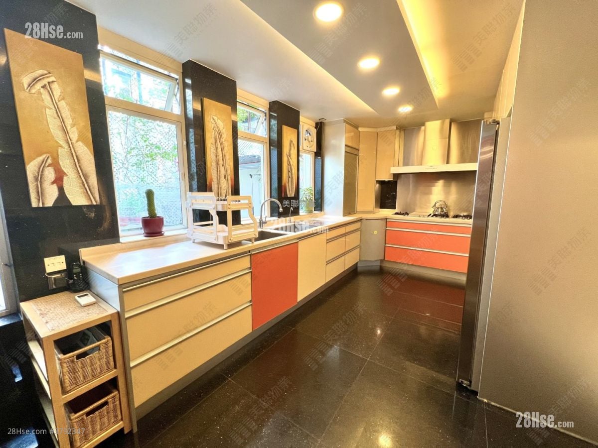 柏卢 售盘 5+ 房 , 5+ 浴室 4,136 平方尺