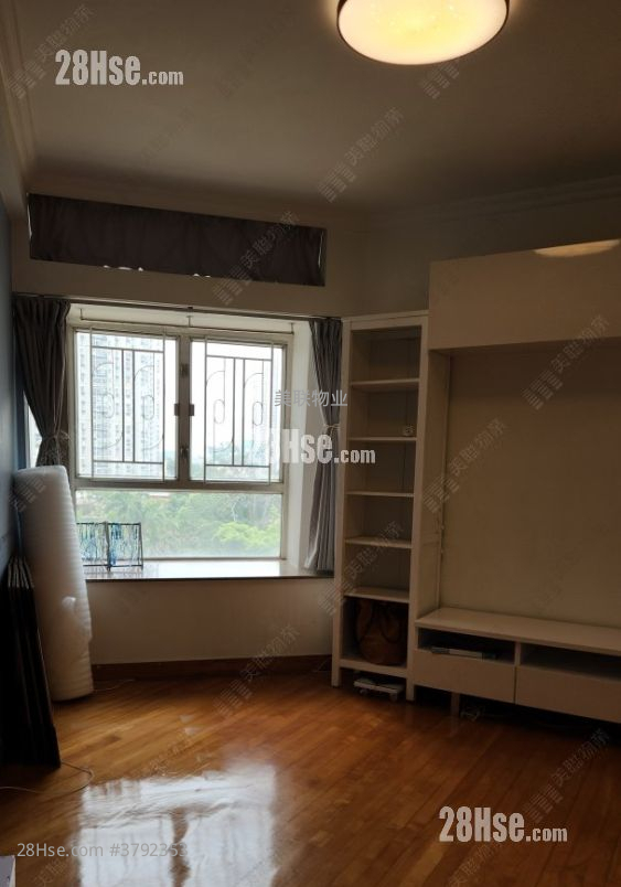 Kingswood Villas Sell 2 Bedrooms , 1 Bathroom 441 ft²