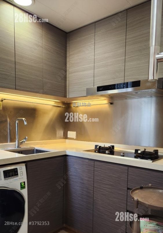 Kingswood Villas Sell 2 Bedrooms , 1 Bathroom 441 ft²