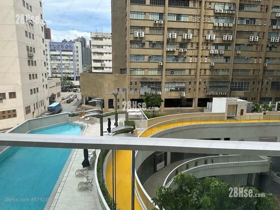 After The Rain Sell 2 Bedrooms 416 ft²