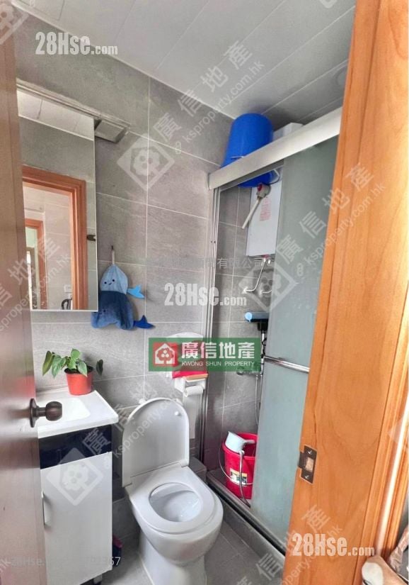 金辉大厦 租盘 2 房 , 1 浴室 340 平方尺