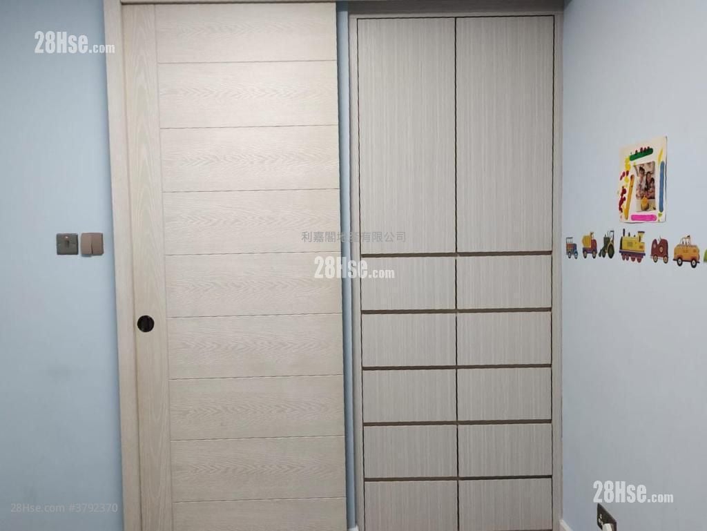 和富中心 售盘 3 房 , 2 浴室 843 平方尺