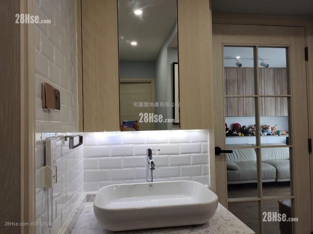 和富中心 售盘 3 房 , 2 浴室 843 平方尺