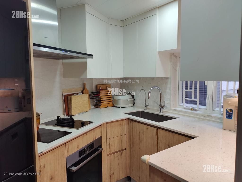 和富中心 售盘 3 房 , 2 浴室 843 平方尺