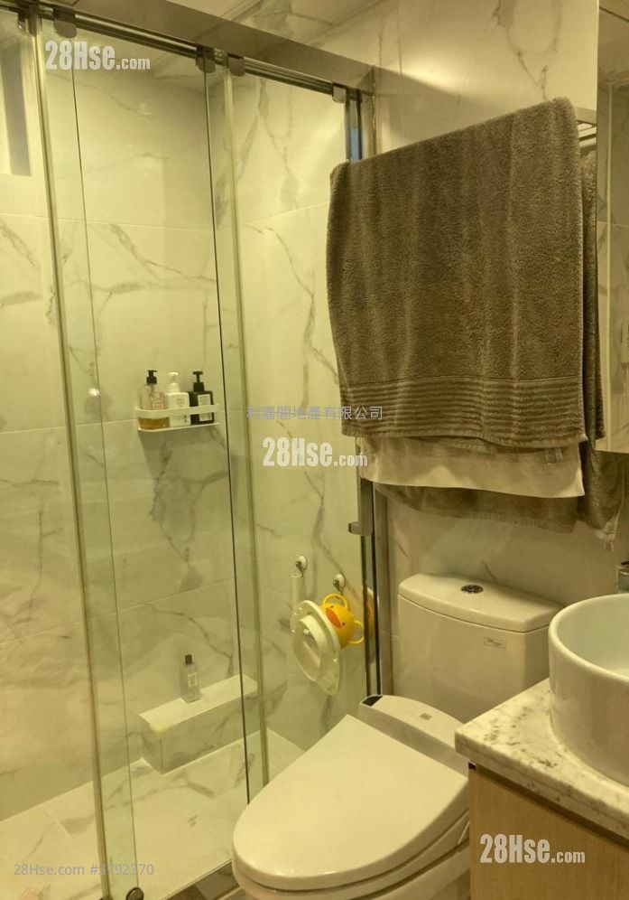 和富中心 售盘 3 房 , 2 浴室 843 平方尺