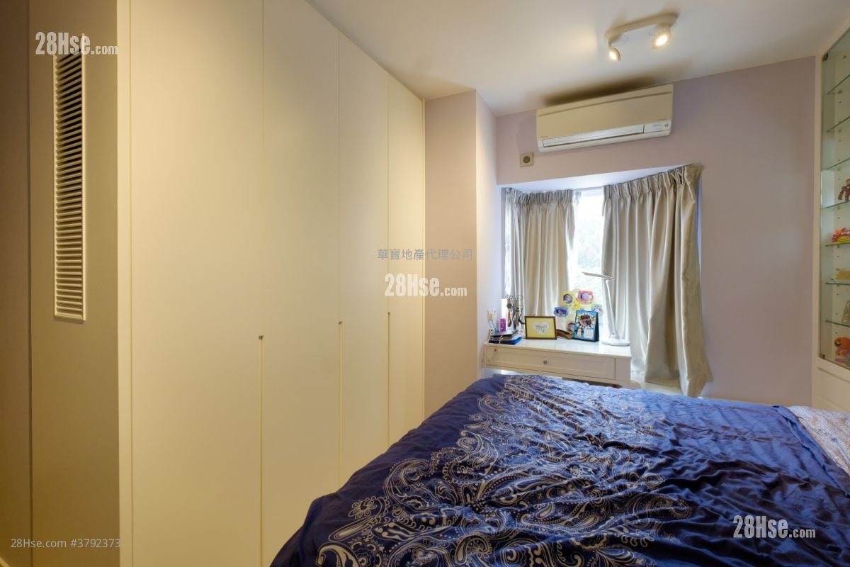 Dragon Inn Court Sell 3 Bedrooms , 2 Bathrooms 759 ft²