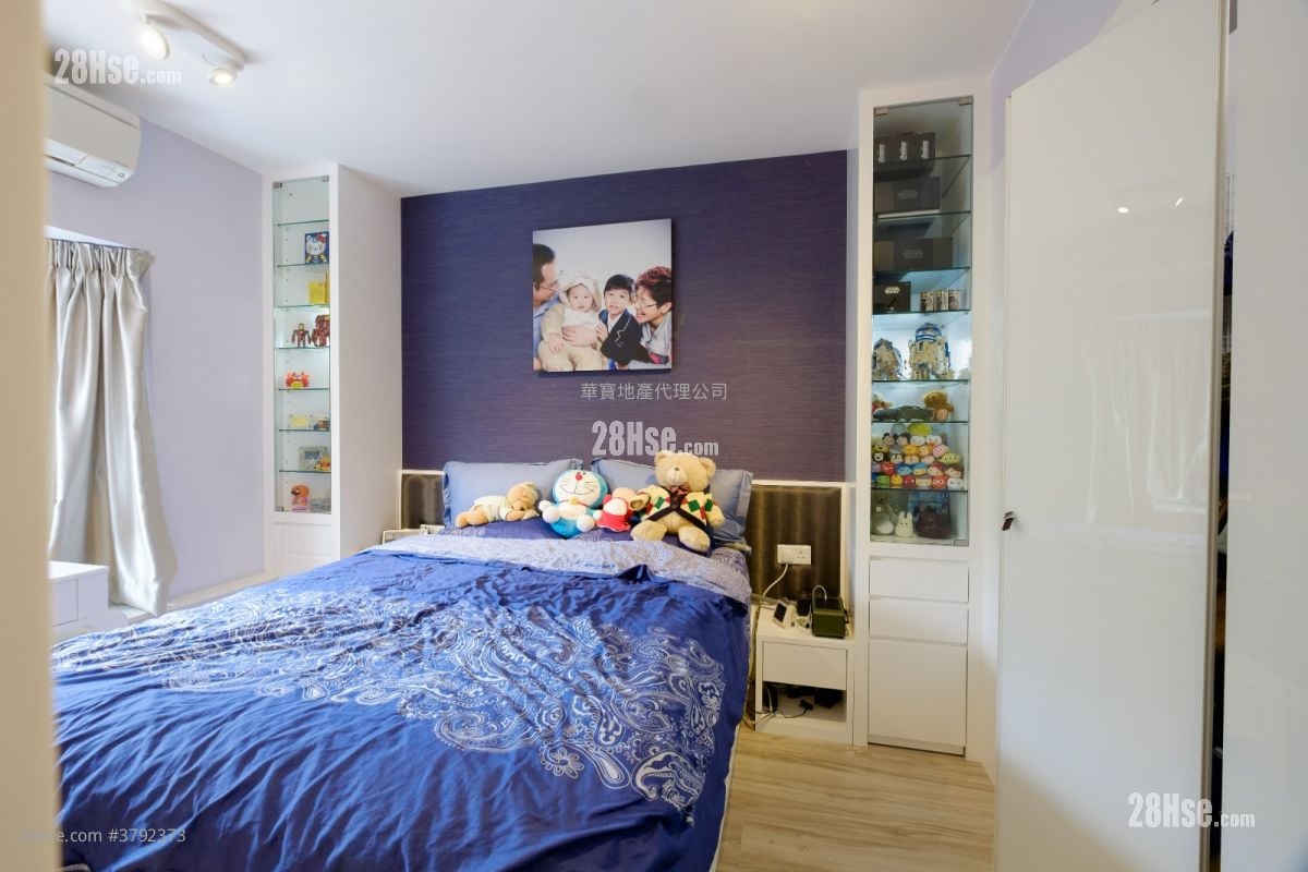 Dragon Inn Court Sell 3 Bedrooms , 2 Bathrooms 759 ft²