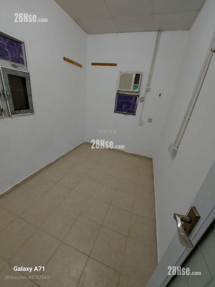 Village Rental 300 ft²