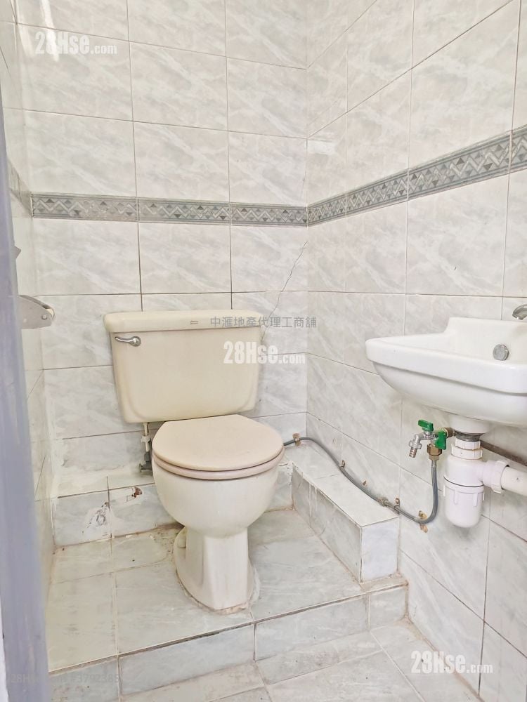 香港工业中心 租盘 1 厕所 415 平方尺