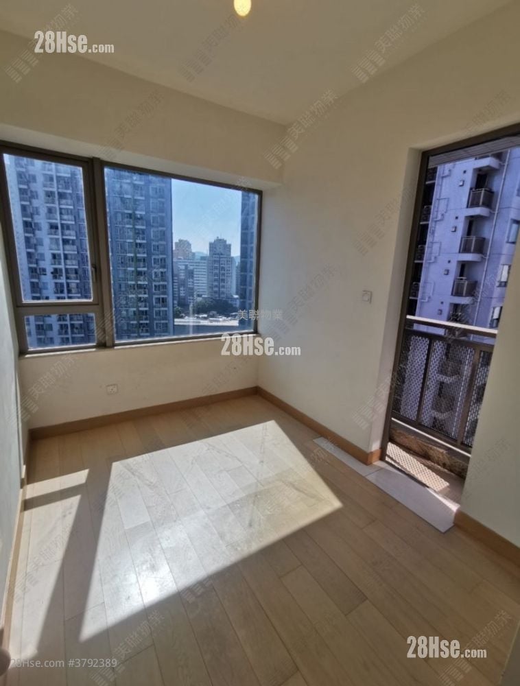 The Spectra Rental 2 Bedrooms , 1 Bathroom 493 ft²