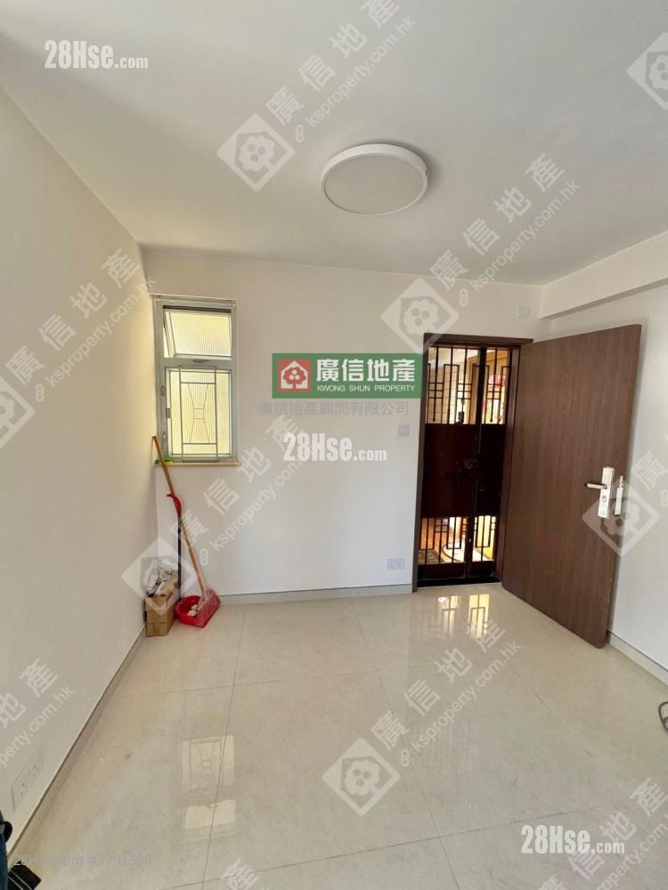 Shun Hing Building Rental 2 Bedrooms , 1 Bathroom 429 ft²