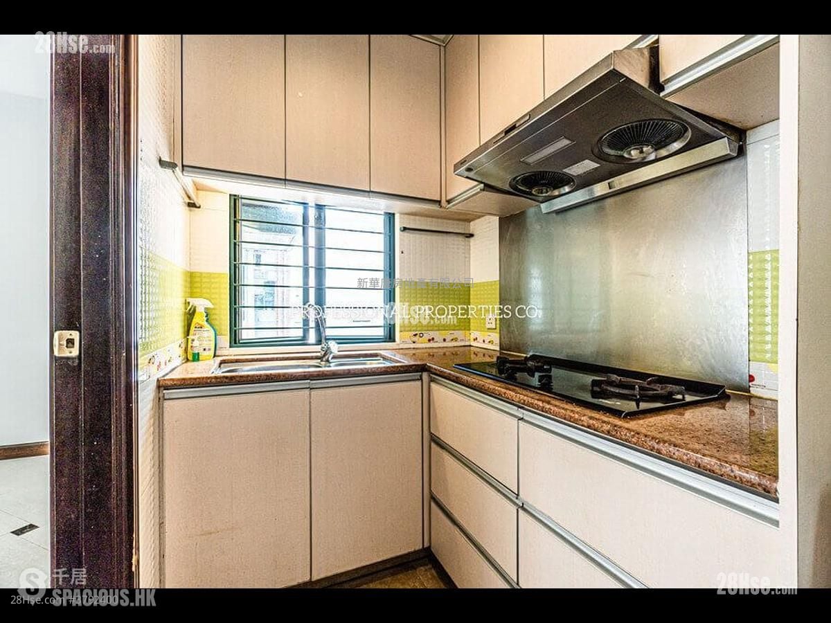 厨房: 蔚峦阁 租盘 3 房 , 2 浴室 652 平方尺