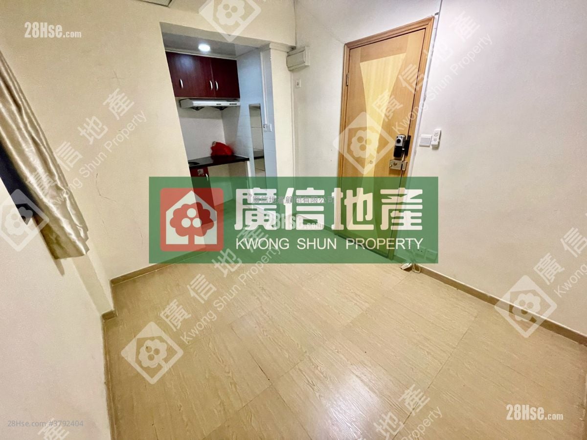 咸美顿街14-20号 售盘 3 房 , 3 浴室 450 平方尺